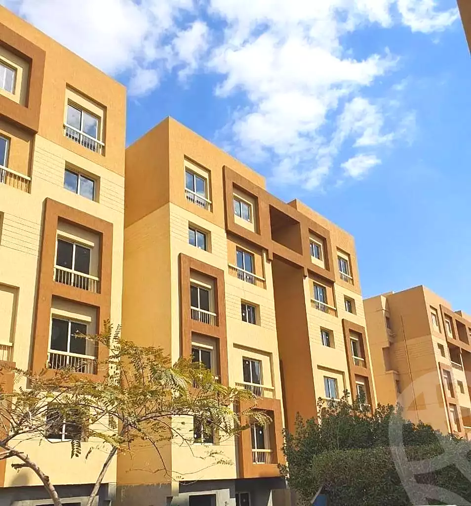 https://aqarmap.com.eg/ar/listing/6646576-for-sale-cairo-6th-of-october-hadaeq-october-kmbwnd-fy-hdyq-ktwbr-ashgar-city