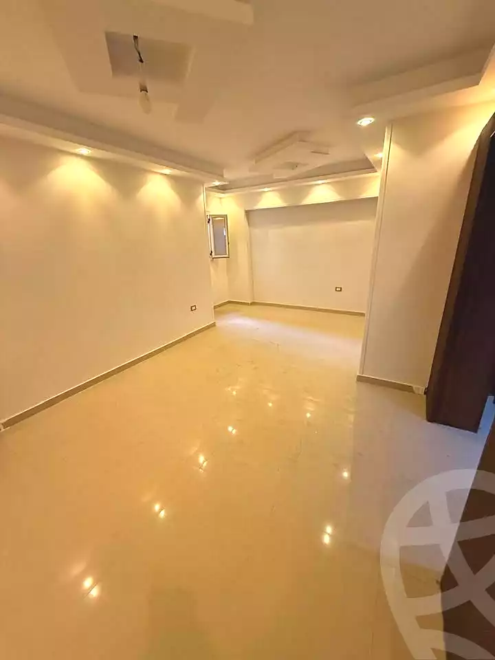 https://aqarmap.com.eg/en/listing/6646836-for-sale-alexandria-el-mandara-alex-el-mandara-bahri-sidi-kamal-st