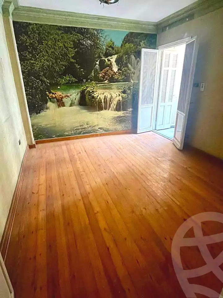https://aqarmap.com.eg/en/listing/6647001-for-sale-alexandria-ganaklis-shr-mrtdy-bsh