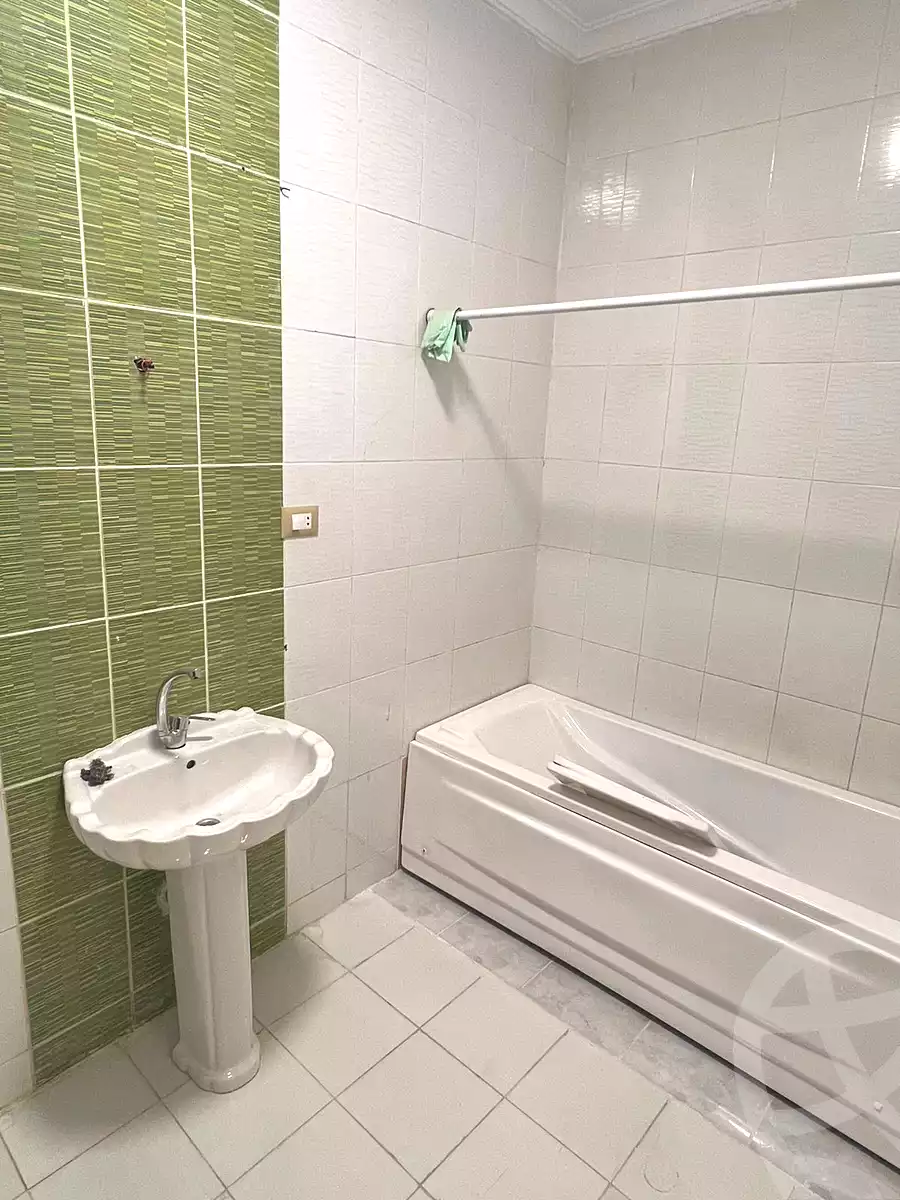 https://aqarmap.com.eg/ar/listing/6648568-for-rent-cairo-new-cairo-el-narges-el-narges-1-el-mosheer-ahmed-badawi-st