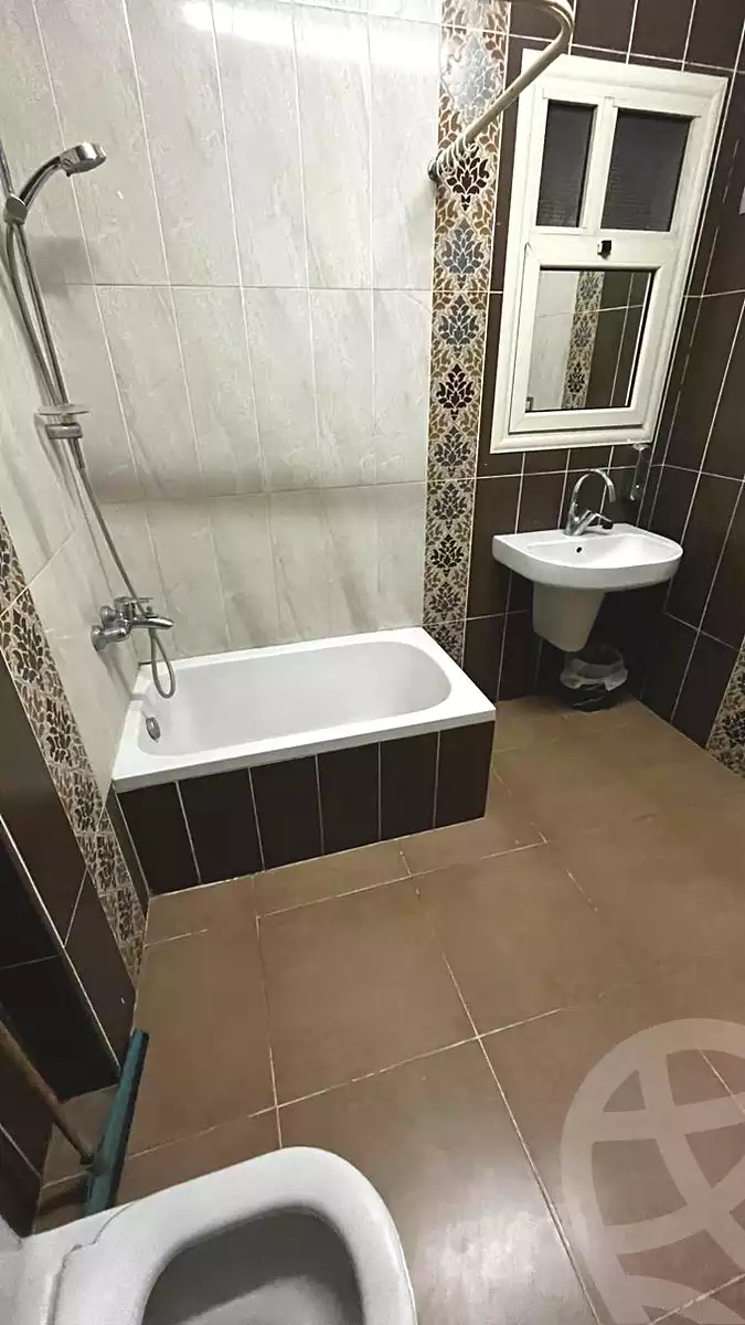 https://aqarmap.com.eg/en/listing/6649715-for-rent-cairo-manial-manial-st