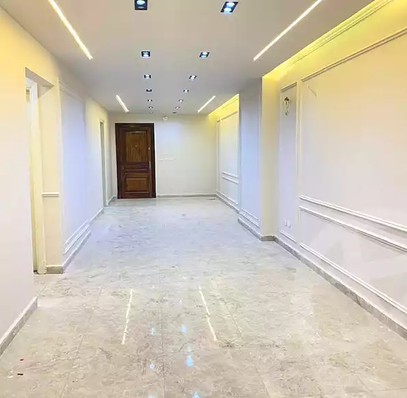 https://aqarmap.com.eg/ar/listing/6649923-for-sale-alexandria-lsywf-city-light-compound