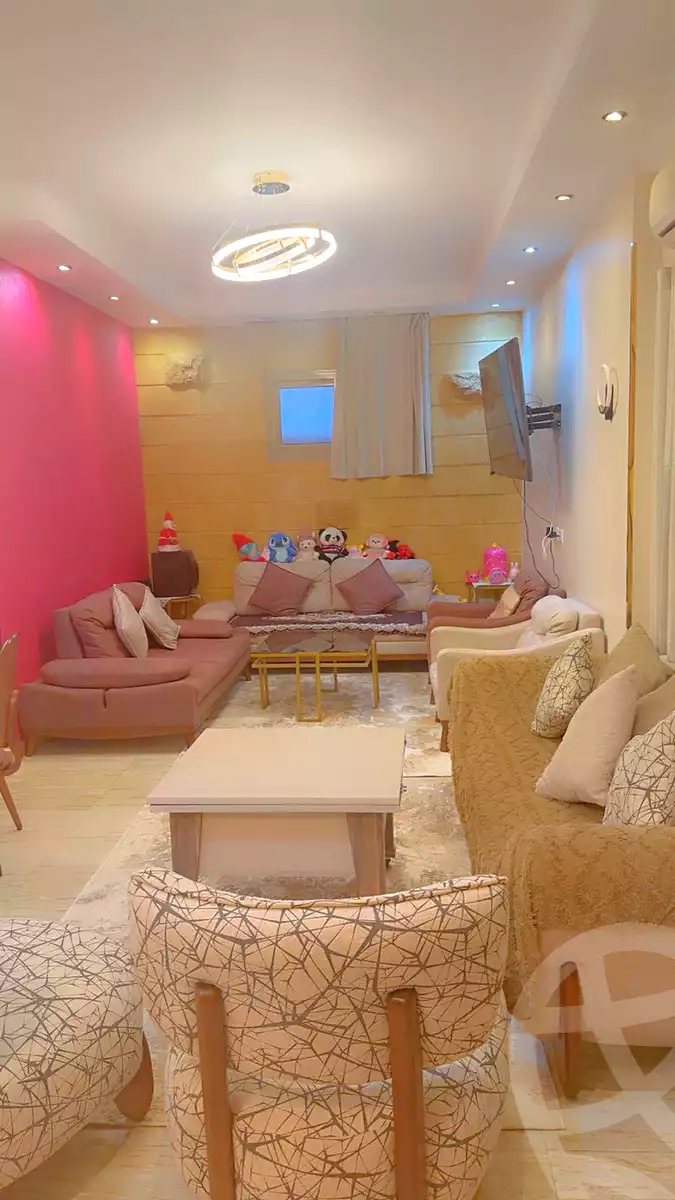 https://aqarmap.com.eg/en/listing/6650138-for-sale-cairo-mokattam-el-hadabah-el-wosta-el-mantaqa-el-khamsa-street-33