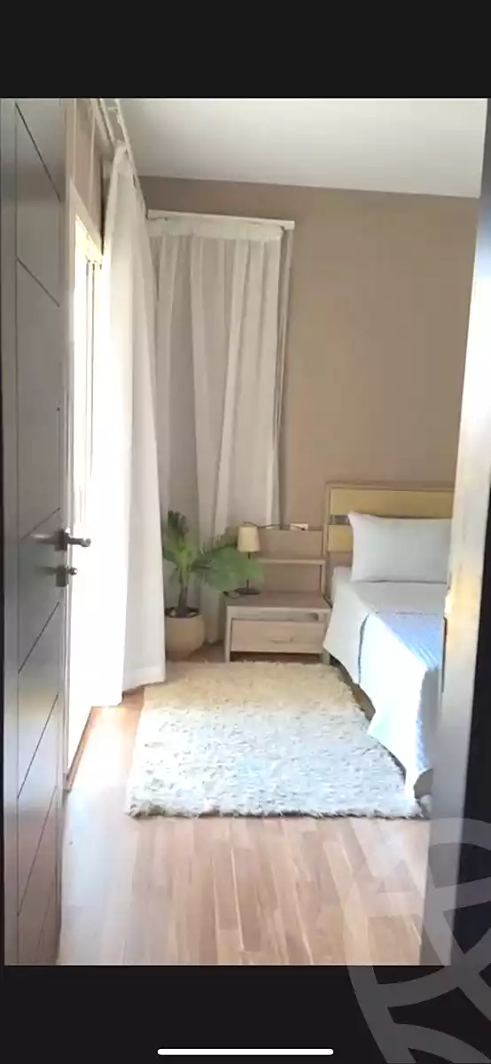 https://aqarmap.com.eg/en/listing/6650695-for-rent-cairo-el-sheikh-zayed-city-compounds-dh-drys