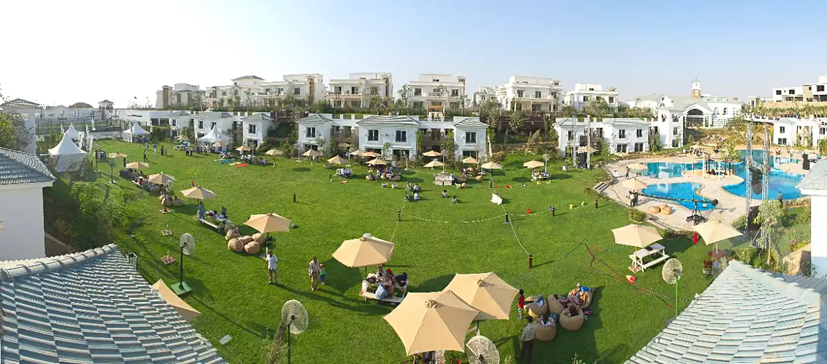 https://aqarmap.com.eg/ar/listing/6650703-for-sale-cairo-new-cairo-compounds-mountain-view1-1-compound