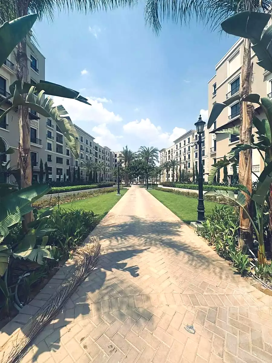 https://aqarmap.com.eg/ar/listing/6651383-for-rent-cairo-el-sheikh-zayed-city-compounds-kmbwnd-fyldj-wyst-dr-llttwyr