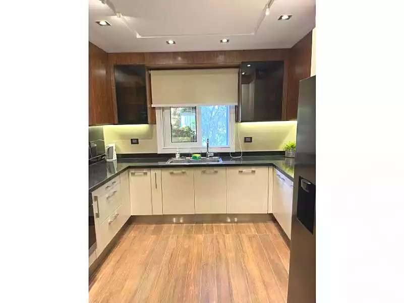 https://aqarmap.com.eg/ar/listing/6652384-for-rent-cairo-new-cairo-compounds-mountain-view-hyde-park