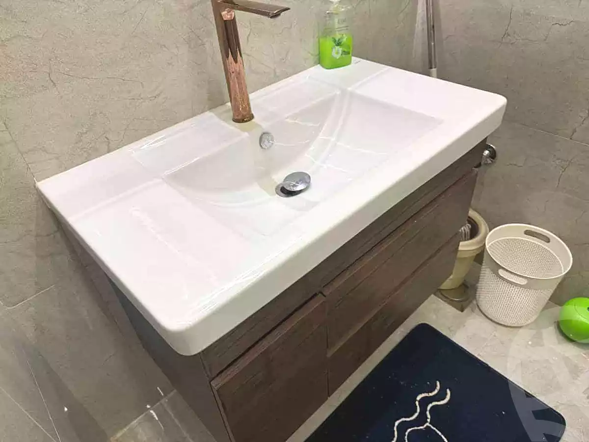 https://aqarmap.com.eg/en/listing/6653232-for-sale-cairo-mokattam-el-hadabah-el-wosta