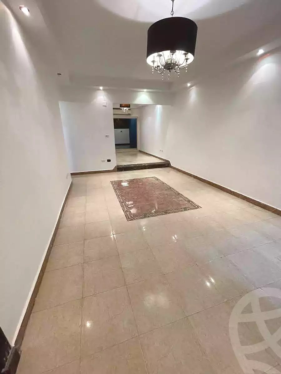 https://aqarmap.com.eg/en/listing/6653796-for-sale-cairo-mokattam-lhdb-l-ly-el-naforah-square