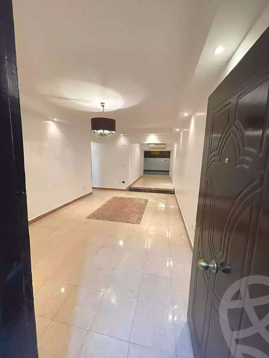https://aqarmap.com.eg/en/listing/6653796-for-sale-cairo-mokattam-lhdb-l-ly-el-naforah-square