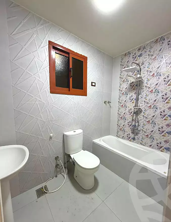 https://aqarmap.com.eg/ar/listing/6654046-for-sale-alexandria-el-asafra-shr-45