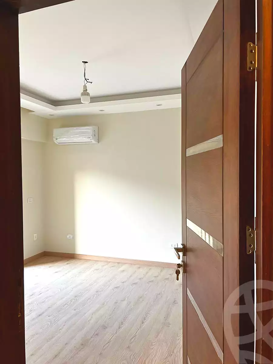 https://aqarmap.com.eg/ar/listing/6654129-for-rent-cairo-new-cairo-compounds-stwn-ryzydns-by-ar-y-llttwyr