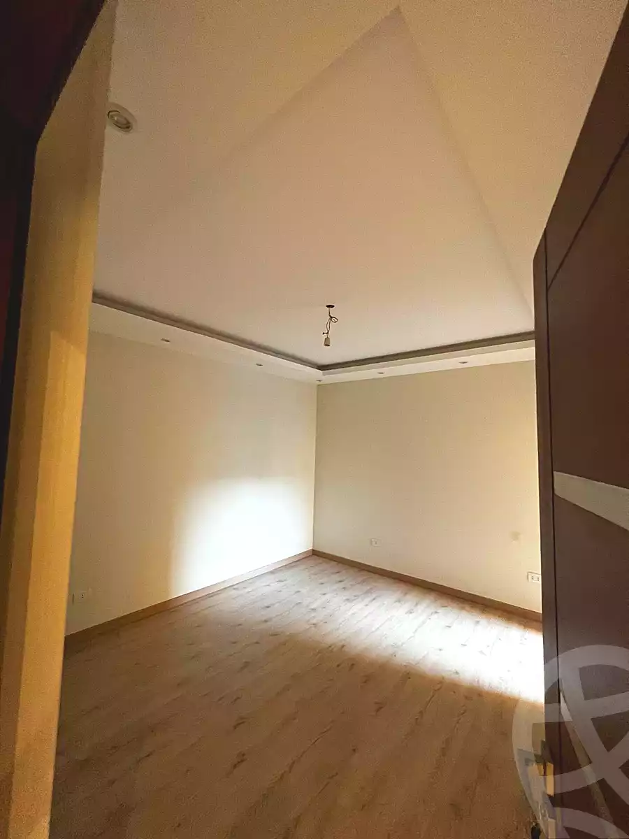 https://aqarmap.com.eg/ar/listing/6654129-for-rent-cairo-new-cairo-compounds-stwn-ryzydns-by-ar-y-llttwyr