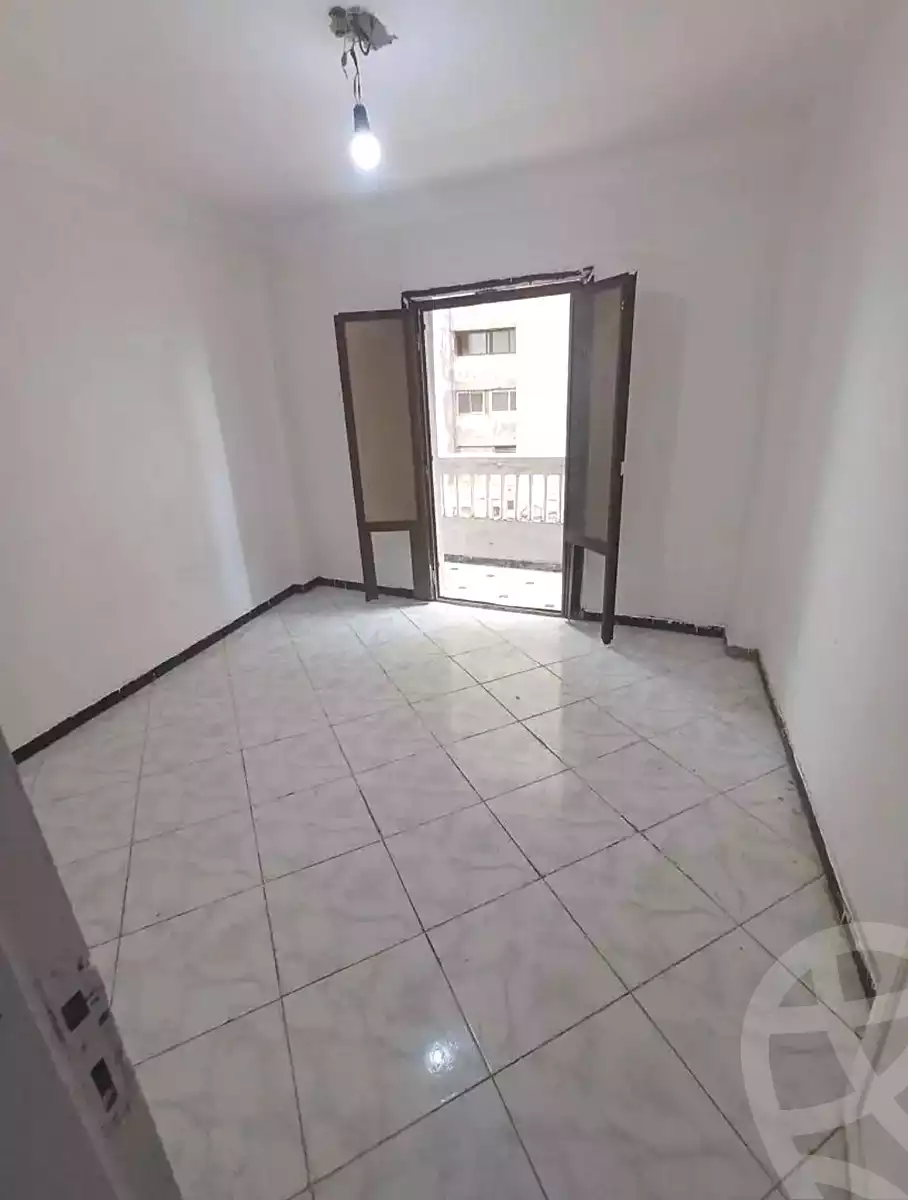 https://aqarmap.com.eg/ar/listing/6654786-for-sale-alexandria-sydy-bshr-sydy-bshr-bhry-shr-khld-bn-lwlyd