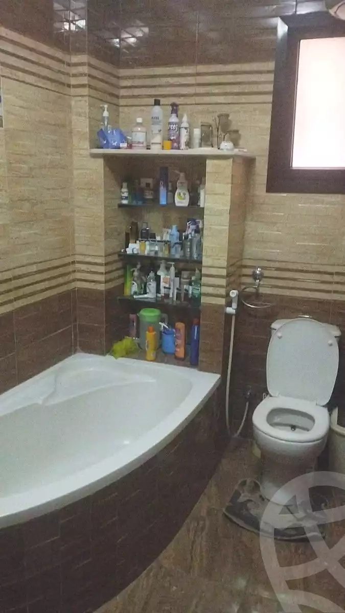 https://aqarmap.com.eg/en/listing/6656061-for-sale-cairo-mokattam-el-hadabah-el-wosta-el-mantaqa-el-khamsa