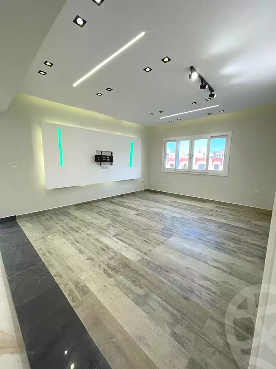 https://aqarmap.com.eg/ar/listing/6656133-for-sale-cairo-new-cairo-compounds-la-rose