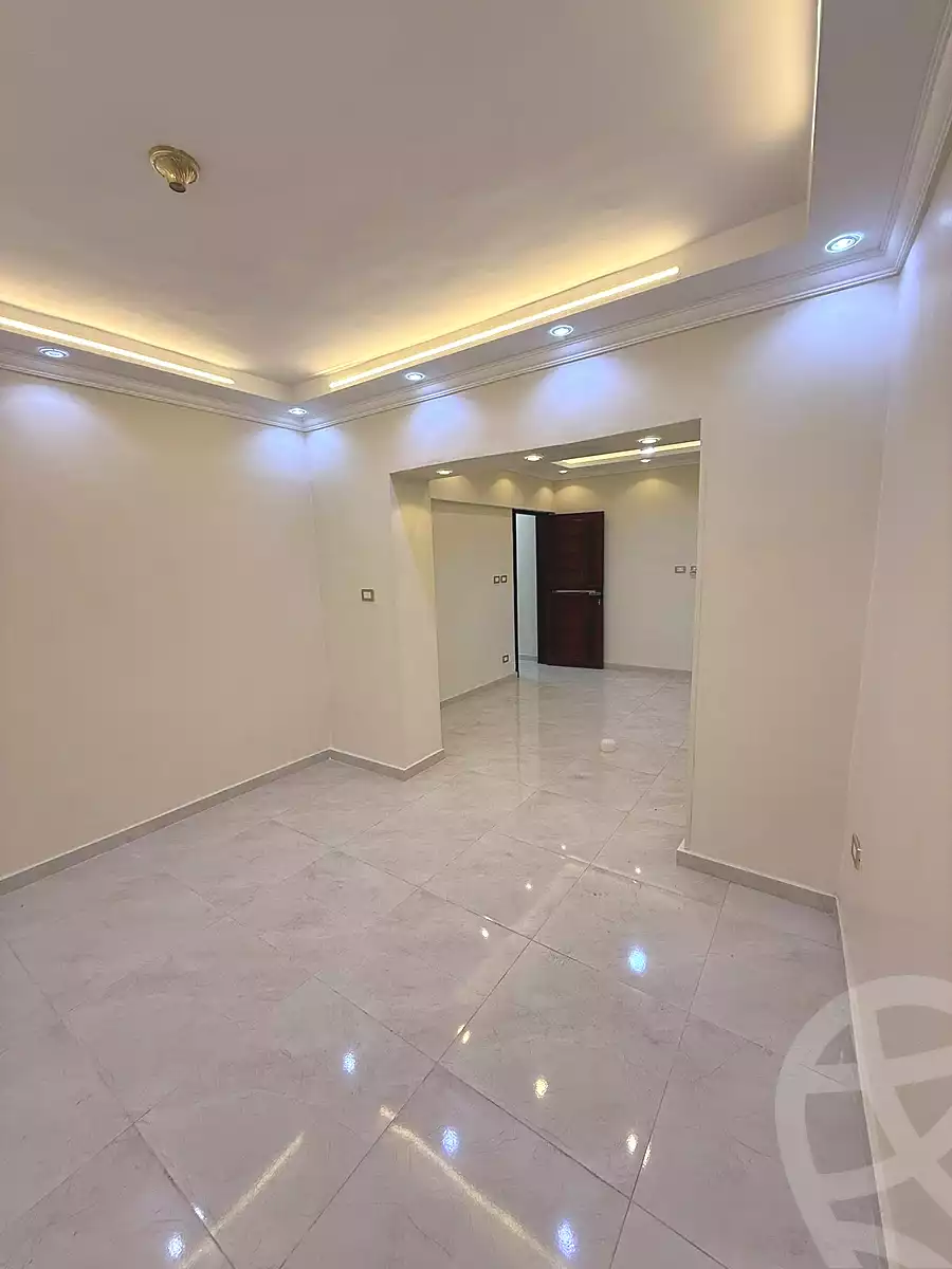 https://aqarmap.com.eg/ar/listing/6656293-for-sale-alexandria-sydy-bshr-sydy-bshr-bhry-gamal-abd-el-nasir-st
