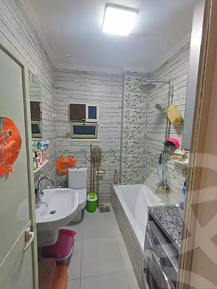 https://aqarmap.com.eg/ar/listing/6656361-for-sale-cairo-helwan-helwan-el-sharkeya-saleh-sobhy-st