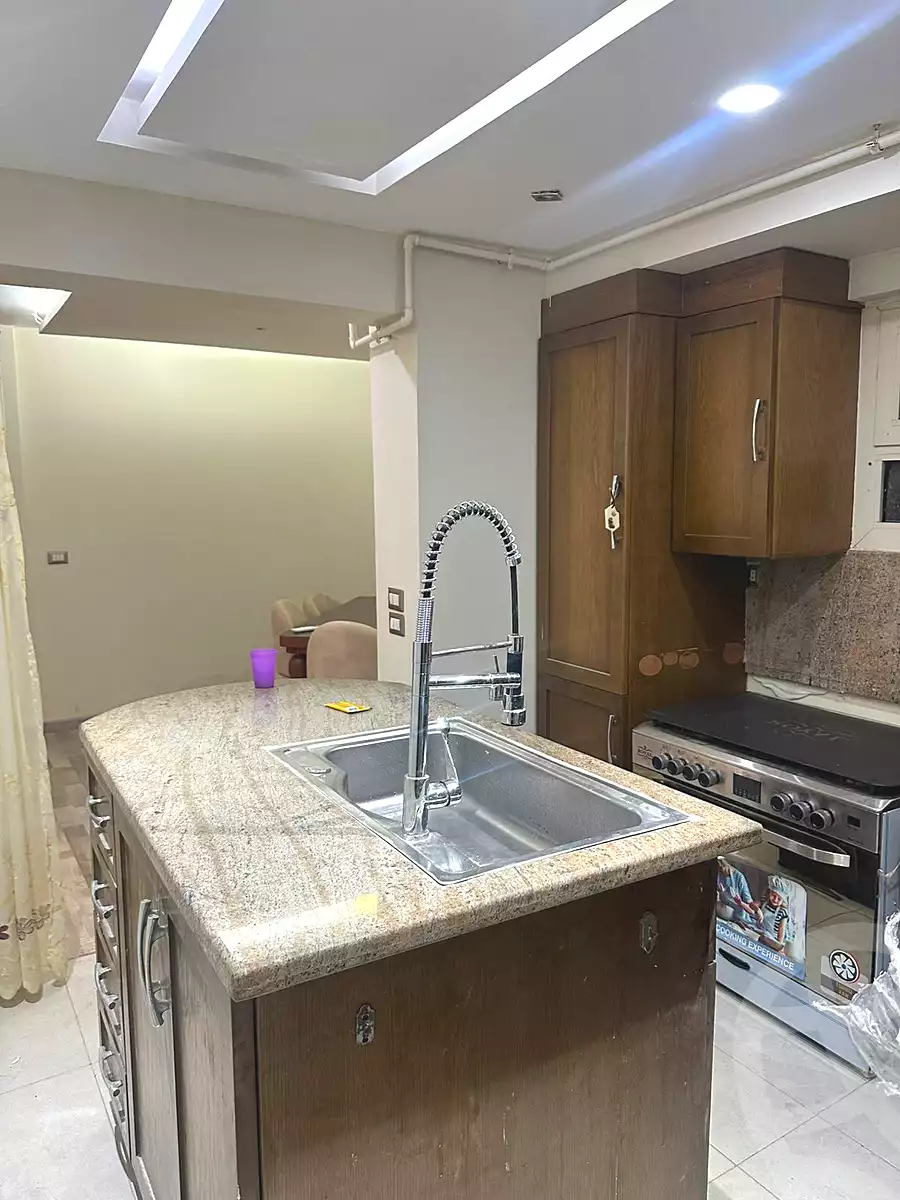 https://aqarmap.com.eg/ar/listing/6656367-for-sale-alexandria-smouha-compounds-in-smouha-smouha-entrance-compound-hyt