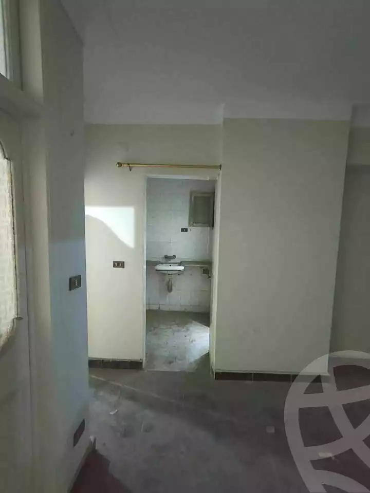 https://aqarmap.com.eg/en/listing/6657054-for-sale-alexandria-moharram-bey-el-rasafa-st