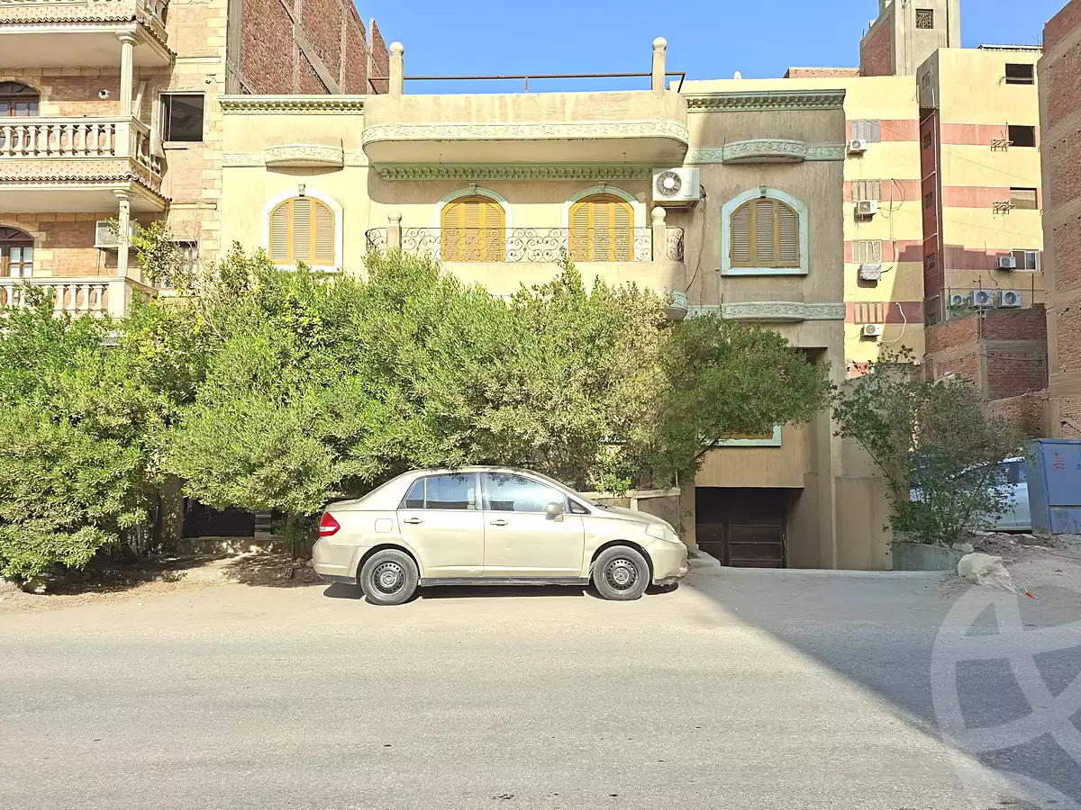 https://aqarmap.com.eg/en/listing/6657357-for-sale-cairo-mokattam-el-hadabah-el-wosta-8th-zone-hasan-adel-ghoneim-st
