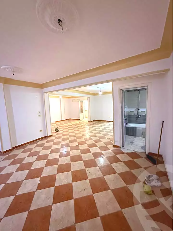 https://aqarmap.com.eg/ar/listing/6657980-for-sale-alexandria-sydy-bshr-sydy-bshr-bhry-gamal-abd-el-nasir-st