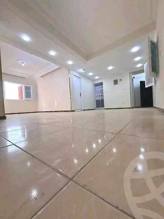 https://aqarmap.com.eg/ar/listing/6657991-for-sale-cairo-helwan-helwan-el-sharkeya-abd-el-rahman-pasha-st
