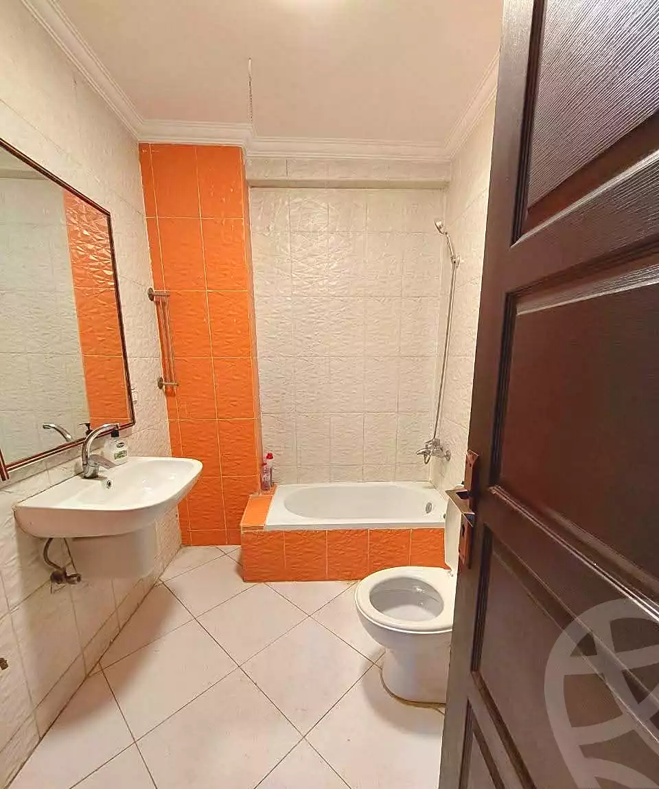 https://aqarmap.com.eg/en/listing/6658411-for-sale-cairo-mokattam-lhdb-l-ly-shareaa-9