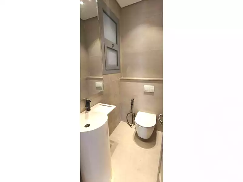 https://aqarmap.com.eg/ar/listing/6659025-for-rent-cairo-new-cairo-compounds-ljzy-mrywt-ryzydns