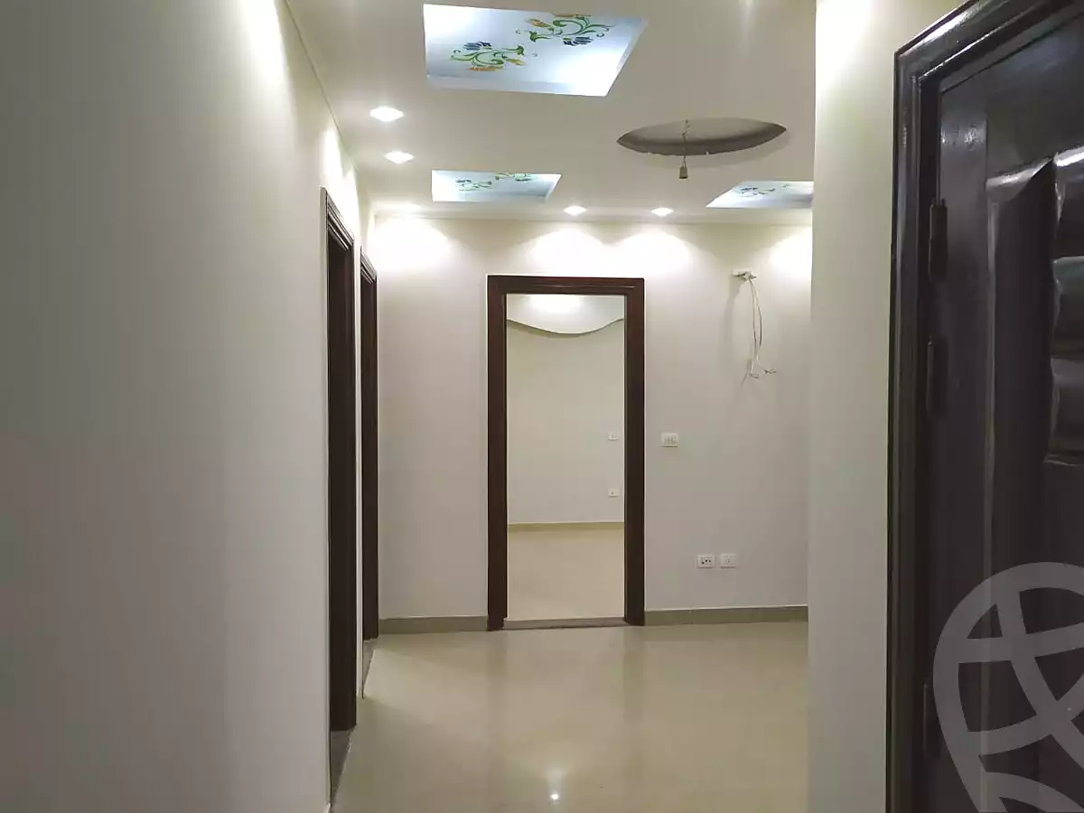 https://aqarmap.com.eg/ar/listing/6659178-for-sale-alexandria-camp-cesar-port-said-street