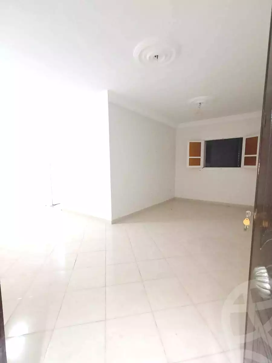 https://aqarmap.com.eg/ar/listing/6659197-for-sale-alexandria-el-asafra-l-sfr-bhry