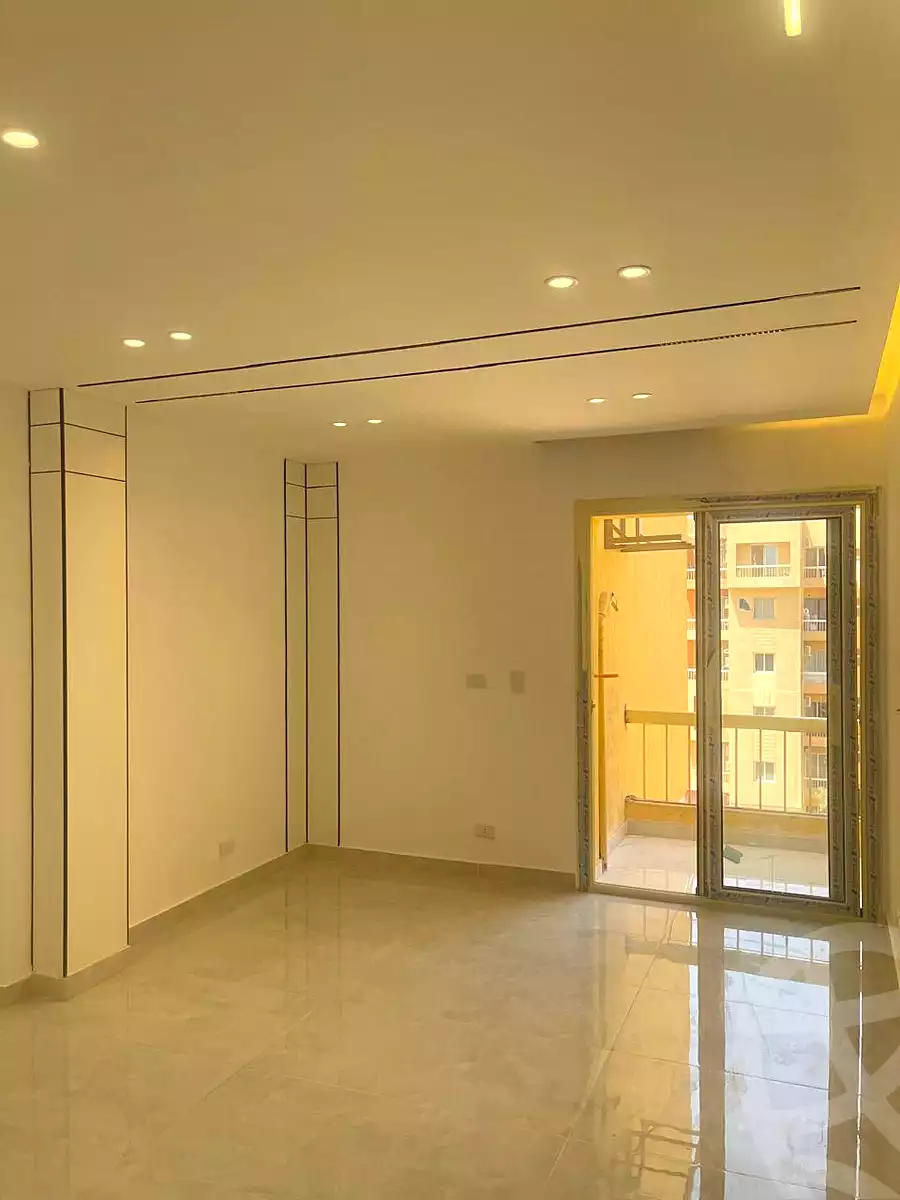 https://aqarmap.com.eg/ar/listing/6659725-for-sale-cairo-6th-of-october-hadaeq-october-kmbwnd-fy-hdyq-ktwbr-ashgar-city