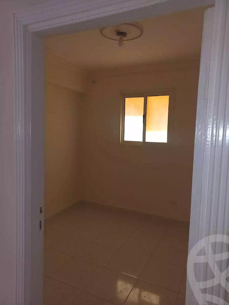https://aqarmap.com.eg/ar/listing/6659764-for-rent-alexandria-el-asafra-shr-45