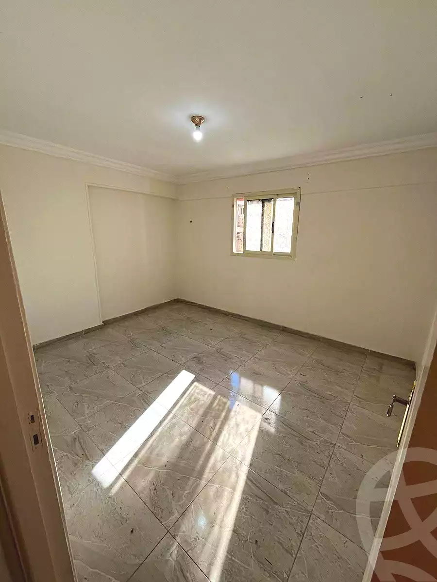 https://aqarmap.com.eg/en/listing/6659787-for-sale-alexandria-el-asafra-salman-el-farsi-st