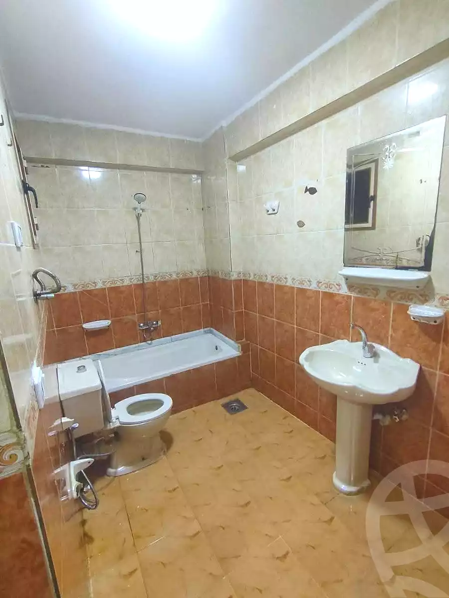 https://aqarmap.com.eg/ar/listing/6659810-for-sale-alexandria-lsywf-el-falki