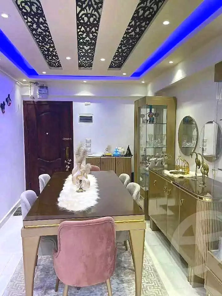 https://aqarmap.com.eg/ar/listing/6660126-for-sale-alexandria-l-jmy-lbytsh-ibrahim-othman-st