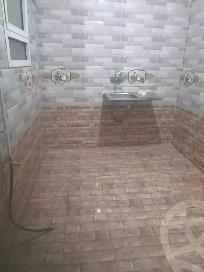 https://aqarmap.com.eg/ar/listing/6660879-for-rent-cairo-helwan-helwan-el-sharkeya-borhan-st