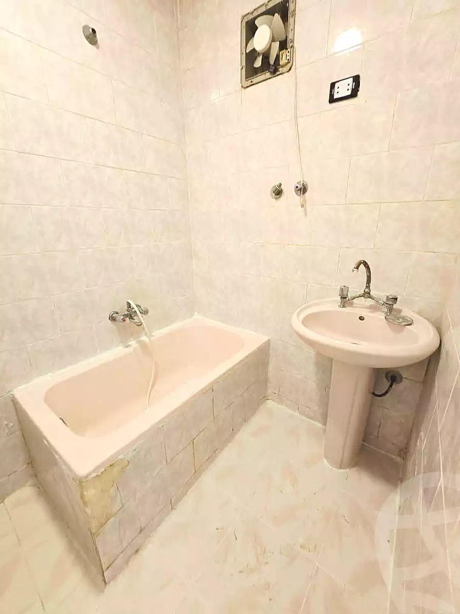 https://aqarmap.com.eg/ar/listing/6661819-for-sale-alexandria-l-jmy-shataa-el-nakheel