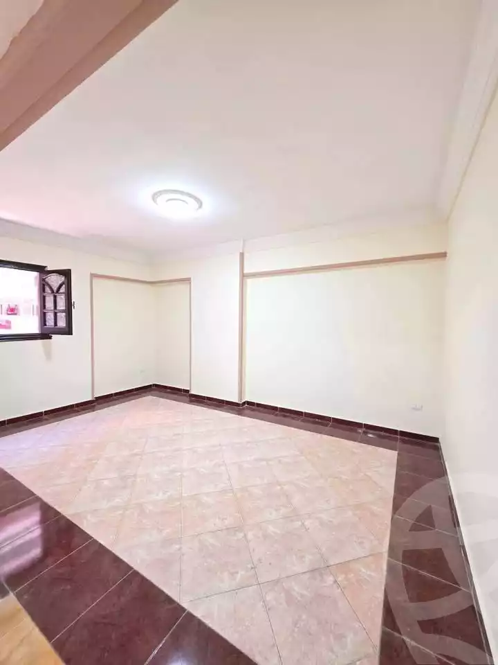 https://aqarmap.com.eg/ar/listing/6662470-for-sale-alexandria-el-asafra-l-sfr-bhry