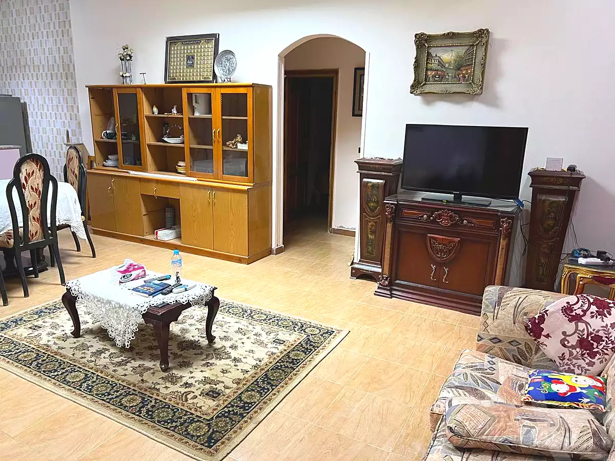 https://aqarmap.com.eg/ar/listing/6663059-for-rent-cairo-new-cairo-sharq-el-akadamiya-mohammad-othman-st