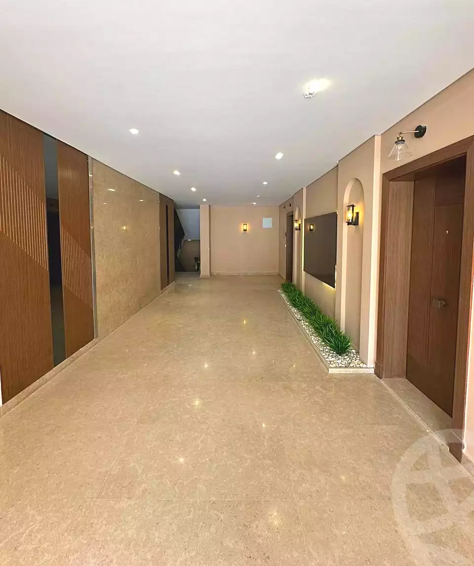 https://aqarmap.com.eg/ar/listing/6663904-for-sale-cairo-el-sheikh-zayed-city-compounds-kmbwnd-fyldj-wyst-dr-llttwyr