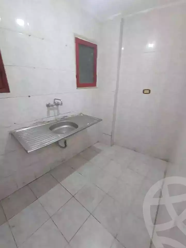 https://aqarmap.com.eg/ar/listing/6664784-for-sale-alexandria-sydy-bshr-sydy-bshr-bhry-shr-khld-bn-lwlyd