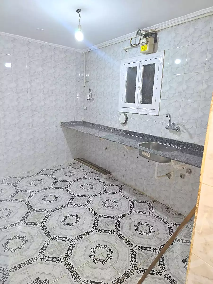 https://aqarmap.com.eg/ar/listing/6665038-for-sale-alexandria-ganaklis-el-arwam-church-st