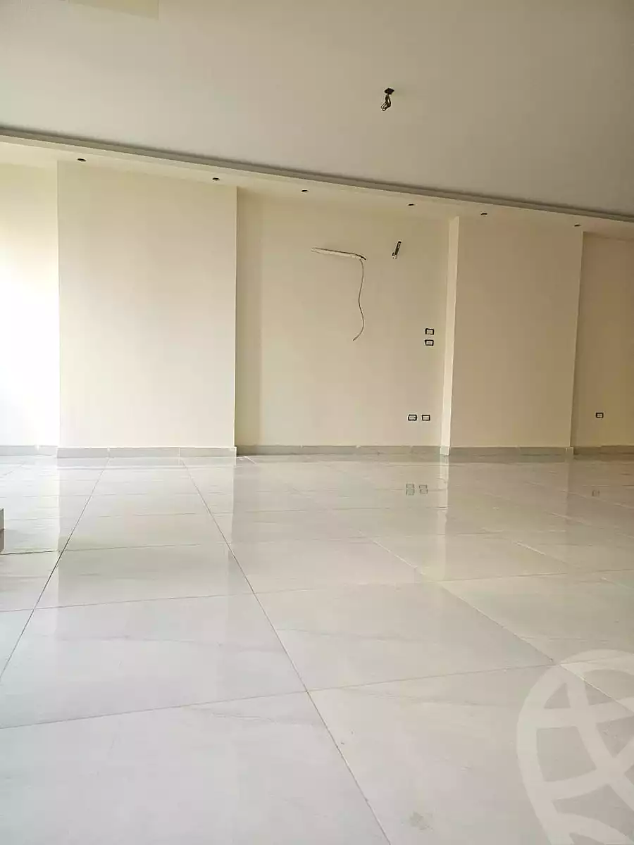 https://aqarmap.com.eg/ar/listing/6665535-for-sale-alexandria-glim-shr-bw-qyr-tryq-lhry
