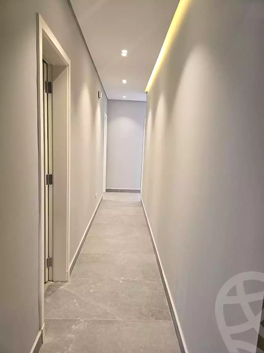 https://aqarmap.com.eg/en/listing/6665907-for-sale-cairo-el-sheikh-zayed-city-compounds-kmbwnd-fyldj-wyst-dr-llttwyr