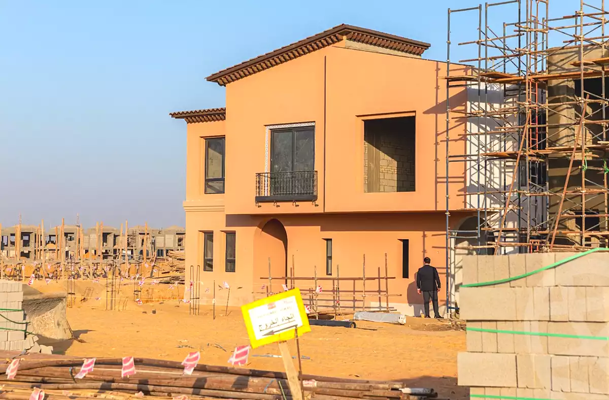 https://aqarmap.com.eg/ar/listing/6666284-for-sale-cairo-el-sheikh-zayed-city-compounds-kmbwnd-fyldj-wyst-dr-llttwyr