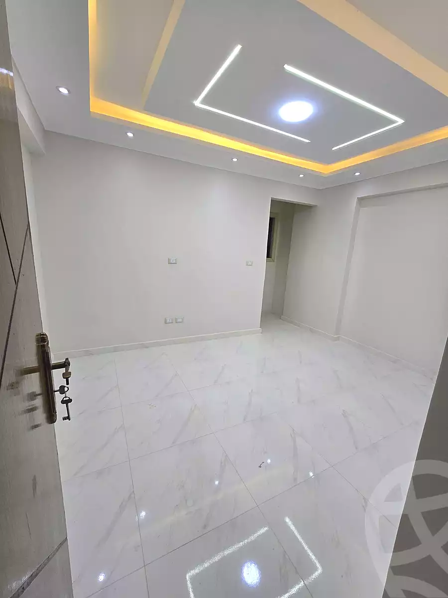 https://aqarmap.com.eg/ar/listing/6666459-for-sale-alexandria-sydy-bshr-sydy-bshr-bhry-shr-mhmwd-l-yswy