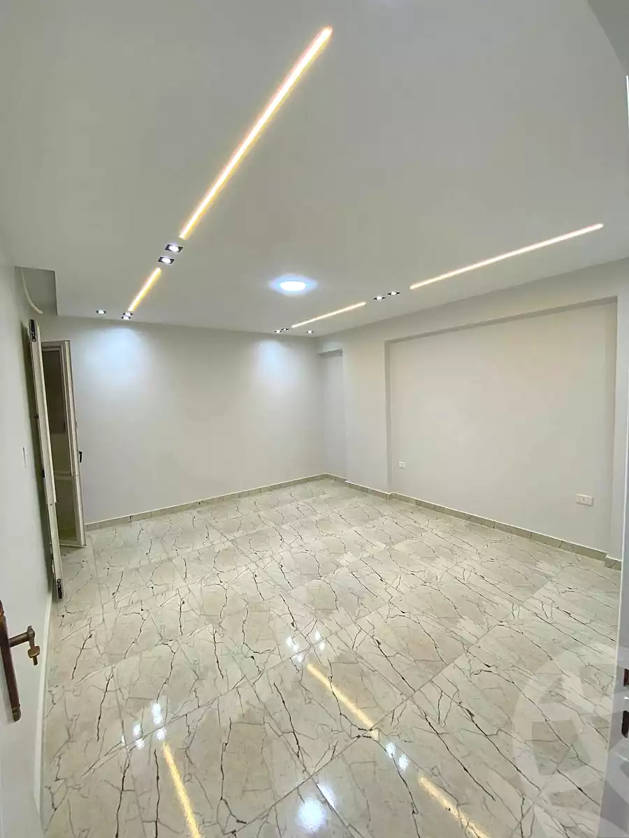 https://aqarmap.com.eg/ar/listing/6666884-for-sale-alexandria-l-jmy-lbytsh-el-reyad-st