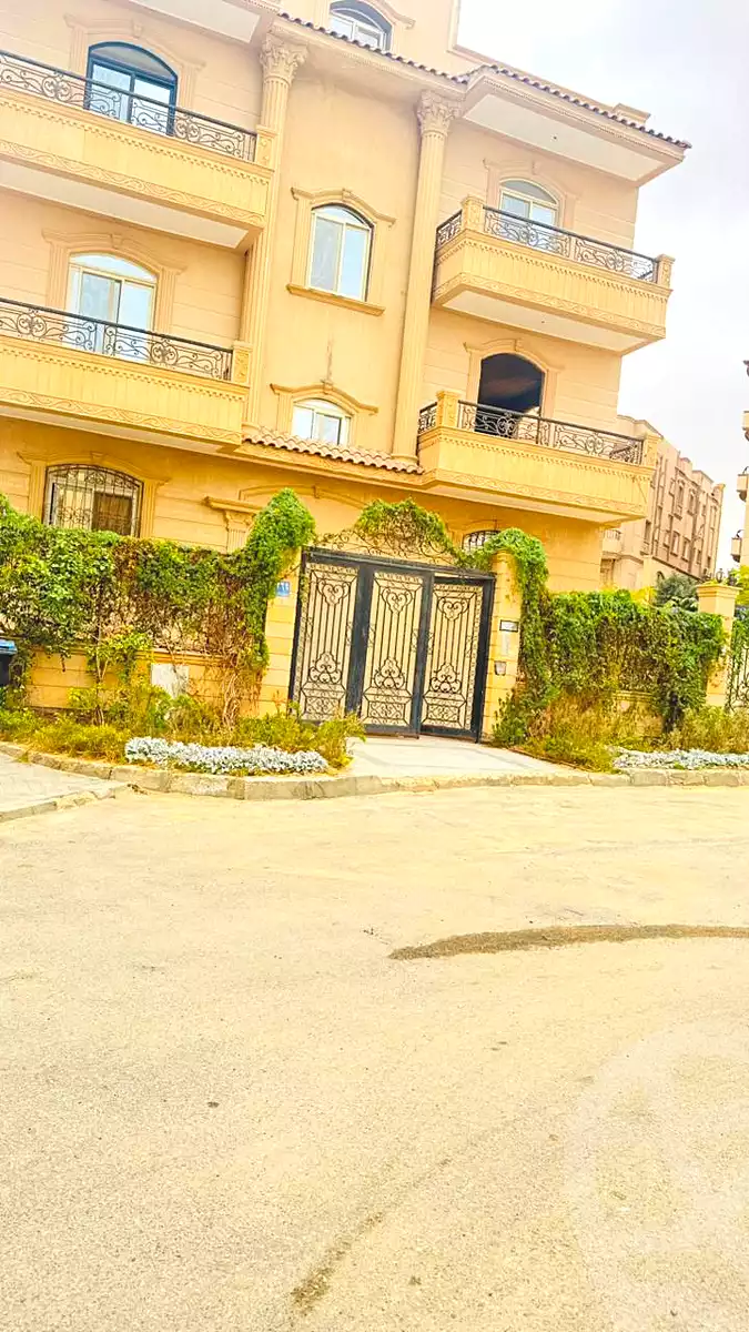 https://aqarmap.com.eg/ar/listing/6667312-for-rent-cairo-new-cairo-compounds-kmbwnd-ldf-lwtny