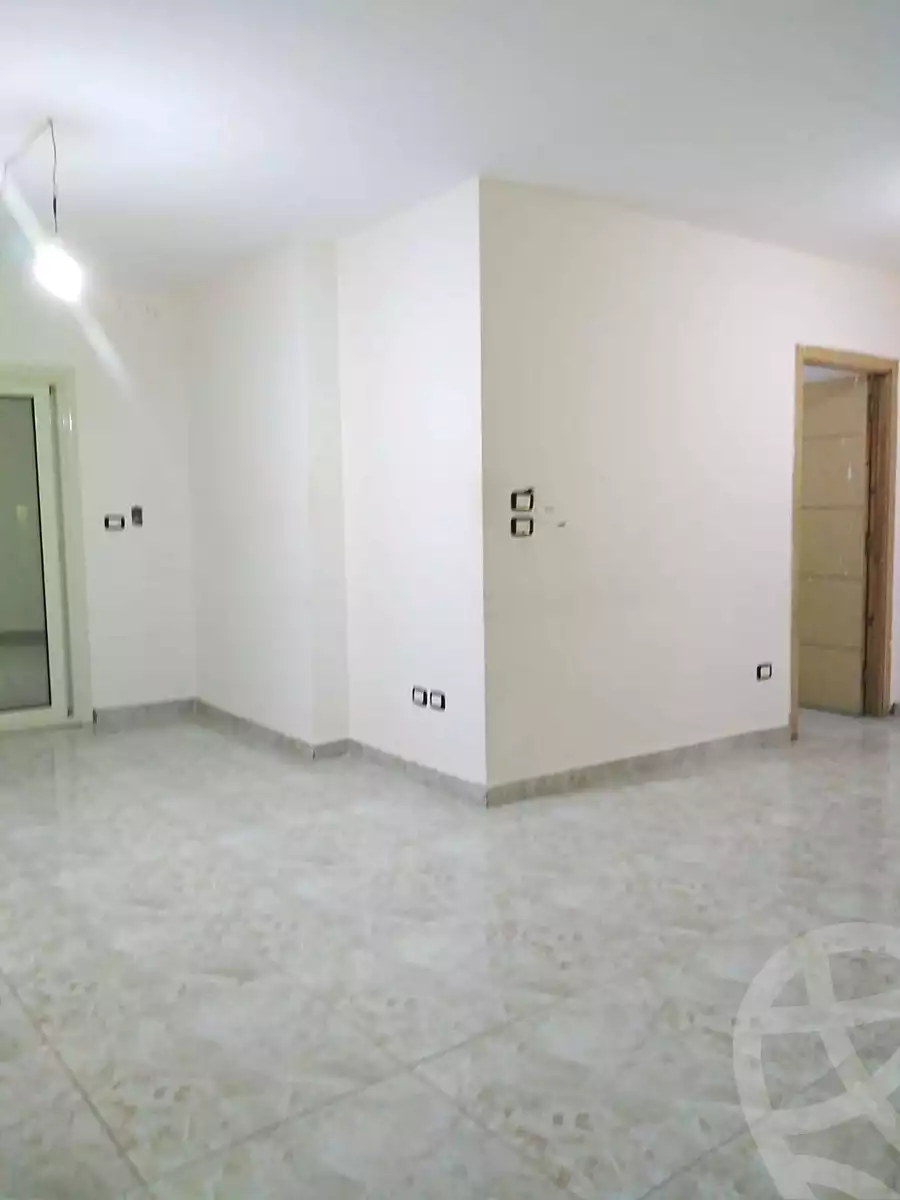 https://aqarmap.com.eg/ar/listing/6667481-for-rent-alexandria-sydy-bshr-sydy-bshr-bhry-khalil-hamada-st